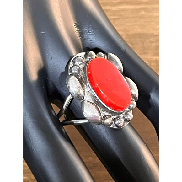 Vintage Beau Sterling Red Glass Cabochon Ring Size 6 Adjustable Mid Century - Picture 2 of 9